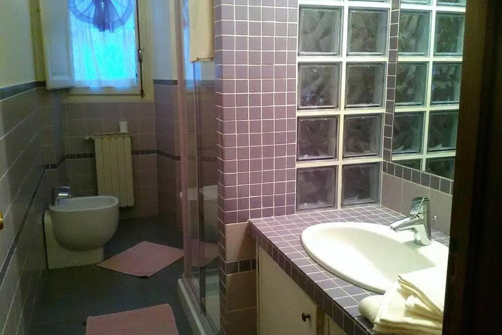Charming Family With Private Garage Apartment Florenz