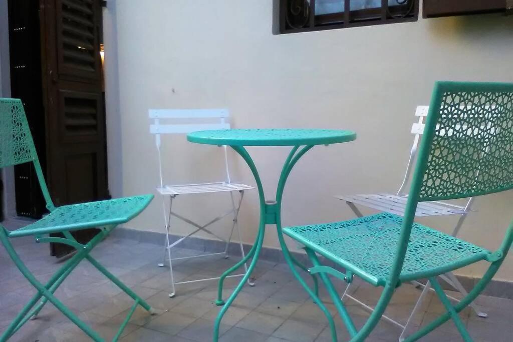 Charming Family With Private Garage Apartamento